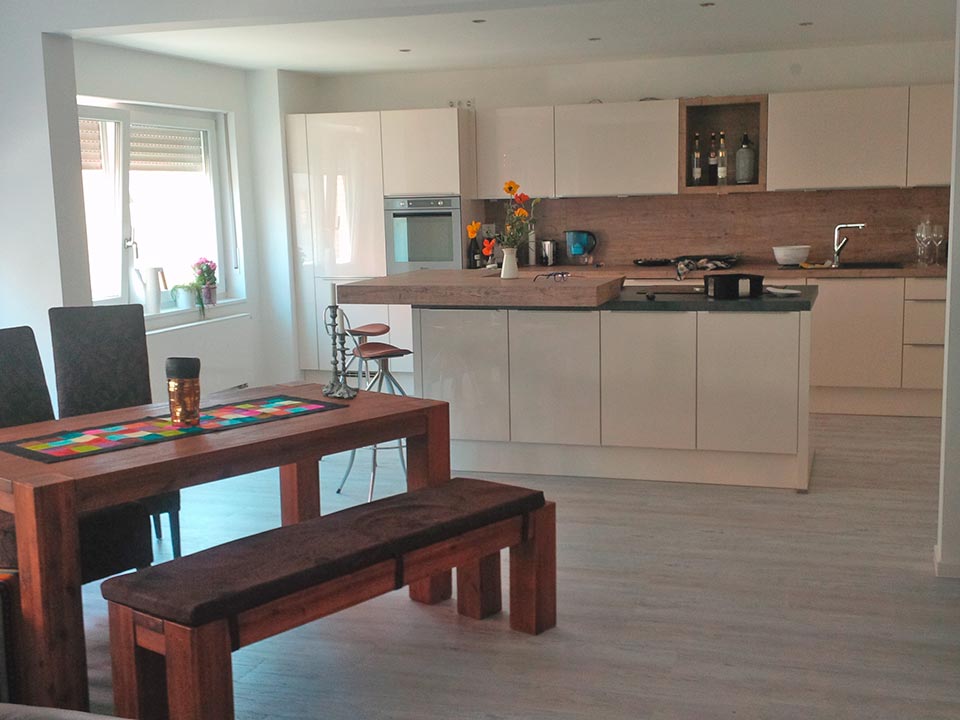 Der fertiggestellte Küchen/Wohnraum