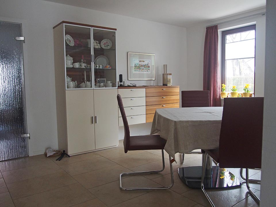 Esszimmer mit Blick auf Terrasse